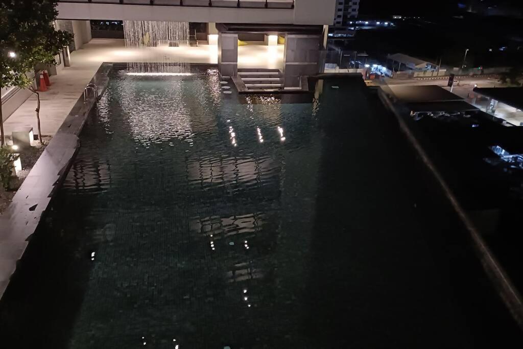 Cozy Flexus Signature 4 Guests Pool Nflix Hbo Kuala Lumpur Kültér fotó